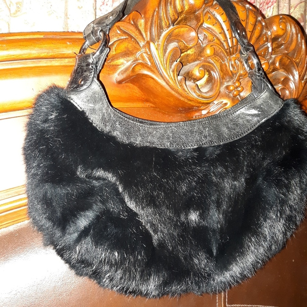 Genuine rabbit fur Kenneth cole black handbag